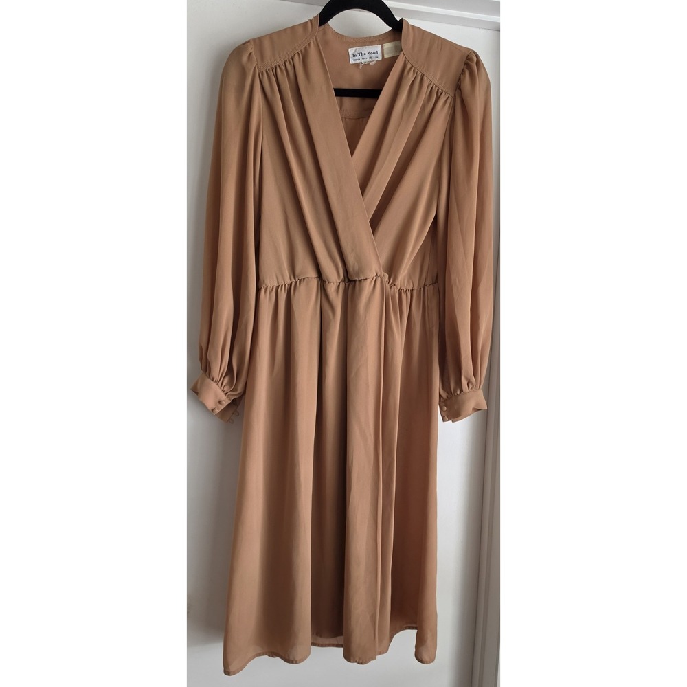 In The Mood Maxi Dress Size 6 Long Sleeve V-Neck Tan Solid Classic Gown Vintage